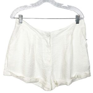 NEW Revolve House of Harlow women’s shorts size XL high waist white